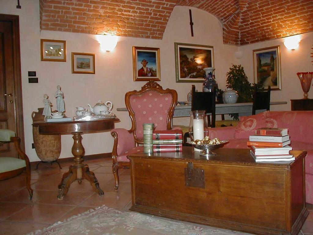 Torre dei Frati Bed&Breakfast Fossano Exterior foto