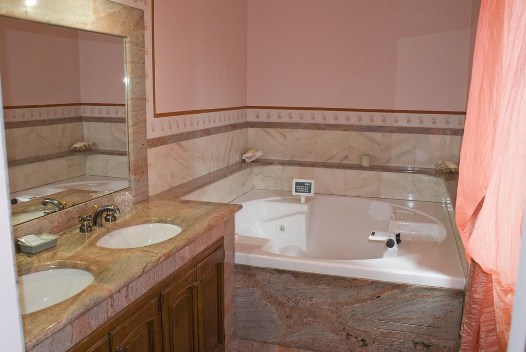 Torre dei Frati Bed&Breakfast Fossano Zimmer foto
